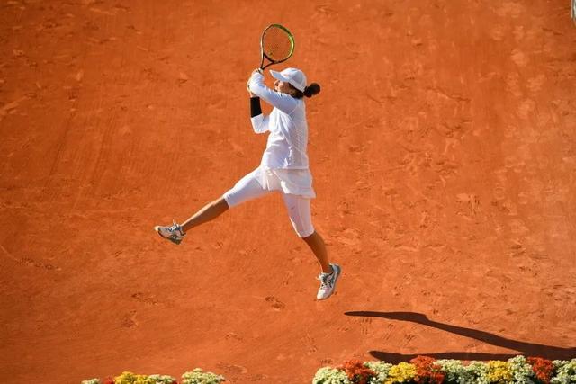 展现了小球 展现了小球