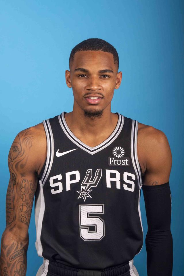 安全人员应 安全人员应