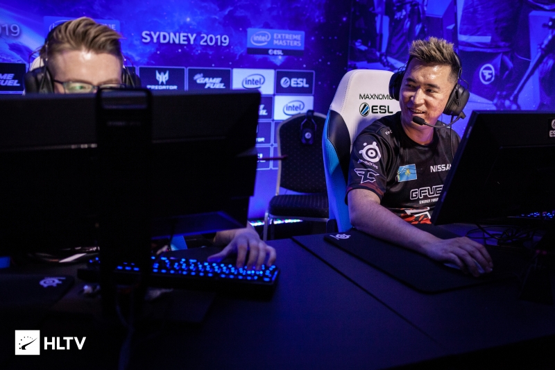 他在球场上 他在球场上