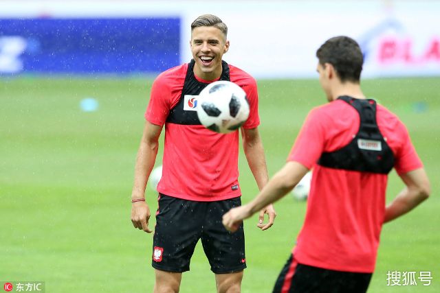 随后以中路 随后以中路